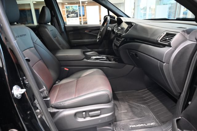Used 2024 Honda Ridgeline Black Edition image 11