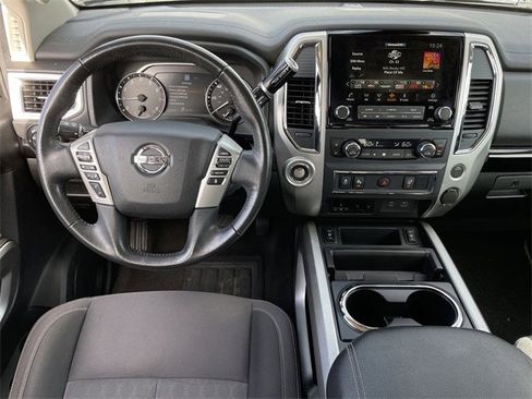 Used 2021 Nissan Titan SV w/ SV Convenience Package image 11