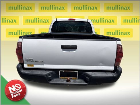 Used 2015 Toyota Tacoma 2WD Access Cab image 2