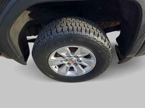 Used 2020 GMC Sierra 1500 SLE image 31