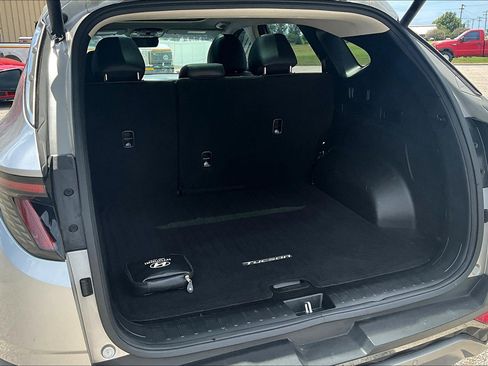 Used 2023 Hyundai Tucson Limited image 19