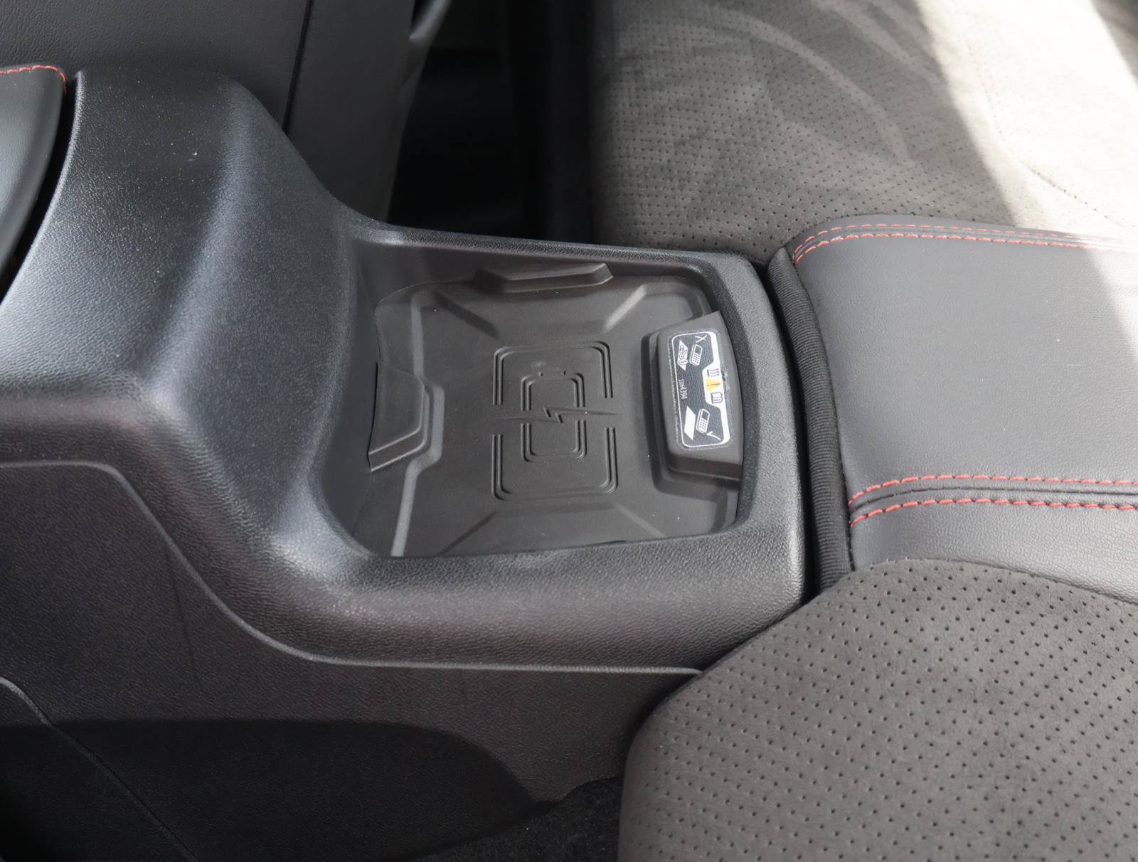 Used 2019 Chevrolet Camaro ZL1 RWD image 20