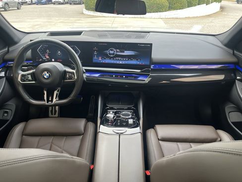 Certified 2024 BMW 540i xDrive w/ Executive Package image 29