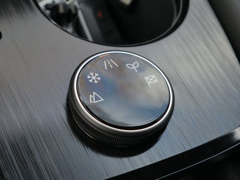 New 2026 Nissan Rogue Platinum image 16