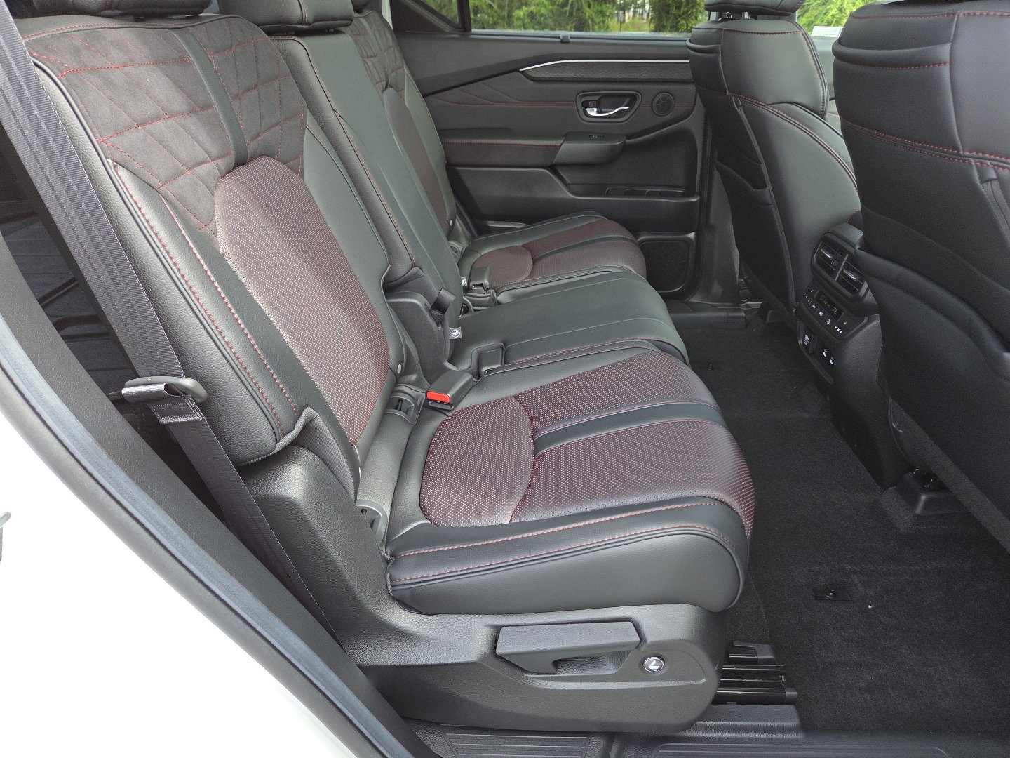 Certified 2026 Honda Pilot Black Edition image 22