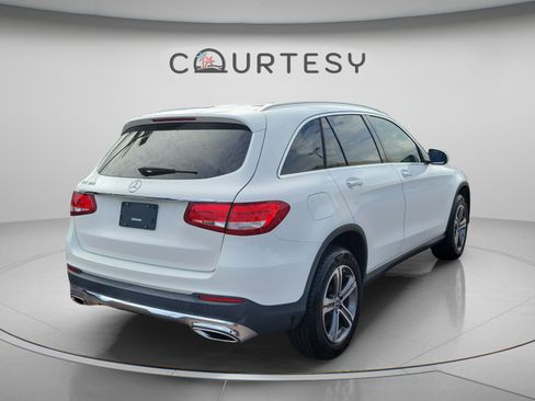 Used 2019 Mercedes-Benz GLC 300 image 5
