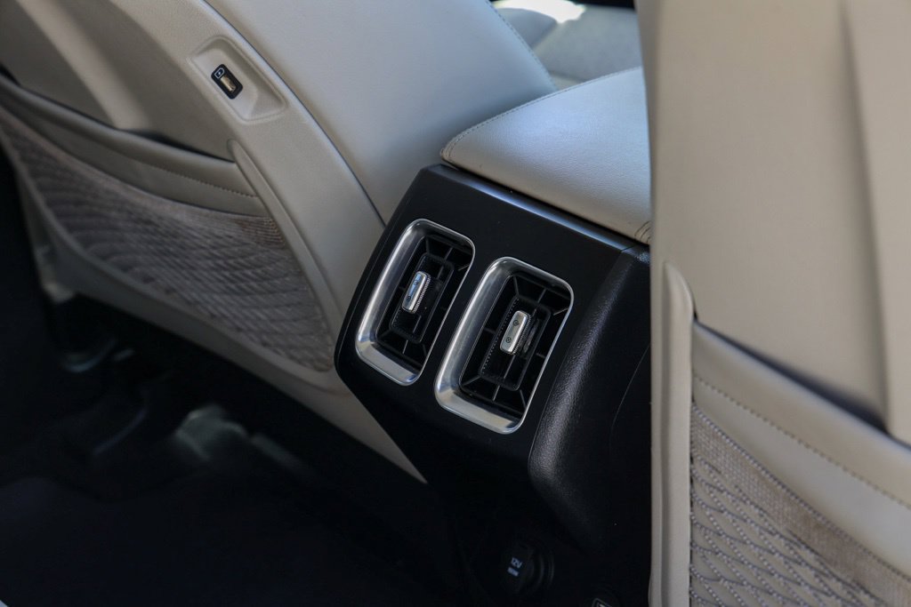 Used 2023 Kia Sorento S w/ Panoramic Sunroof Package FWD image 20