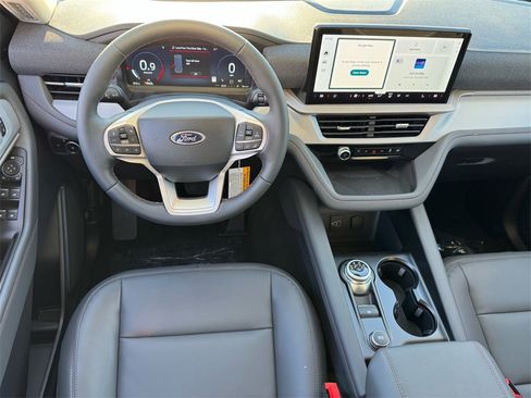 New 2026 Ford Explorer Active w/ Active Comfort Package image 12