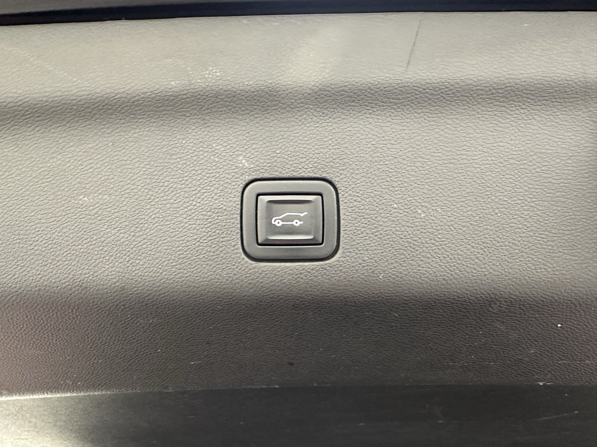 Certified 2023 GMC Yukon AT4 w/ Technology Package AWD/4WD image 10