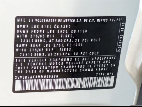 Used 2021 Volkswagen Tiguan SE w/ Panoramic Sunroof Package image 40