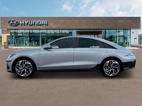 New 2025 Hyundai Ioniq 6 SEL RWD image 3