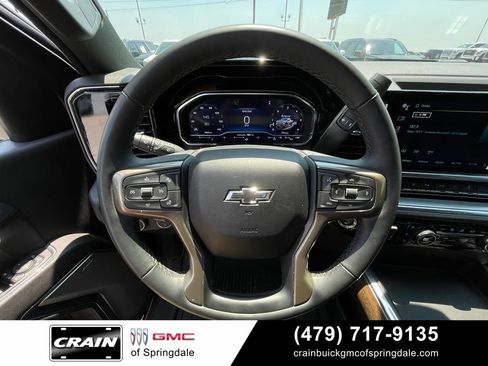 Used 2024 Chevrolet Silverado 2500 High Country w/ High Country Premium Package AWD/4WD image 14