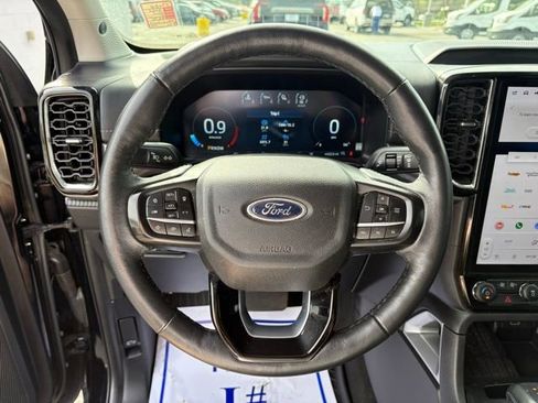 Used 2024 Ford Ranger Lariat w/ FX4 Off-Road Package AWD/4WD image 17