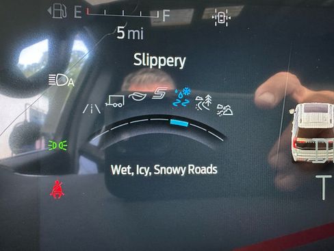 Used 2027 Ford Expedition Tremor w/ Driver's Package AWD/4WD image 47