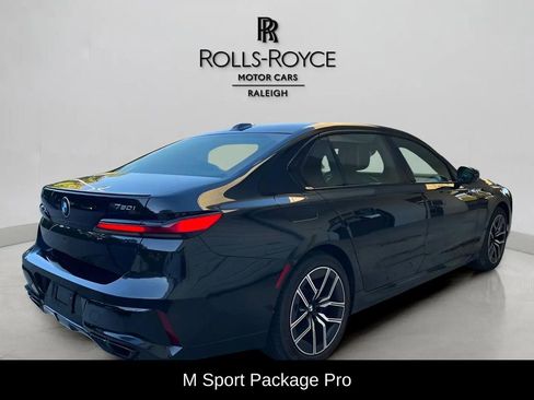 Used 2023 BMW 760i xDrive w/ Parking Assistance Package image 4