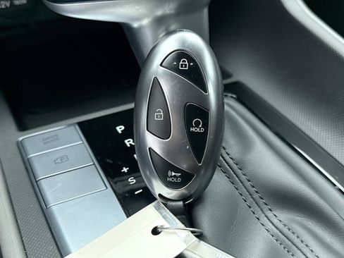 Used 2025 Hyundai Elantra Sport FWD image 23