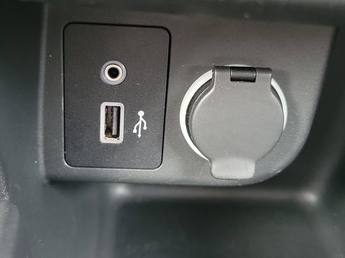 Certified 2022 Nissan Kicks S FWD image 33