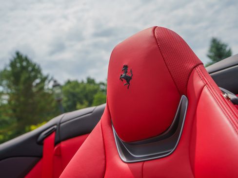 Used 2019 Ferrari Portofino RWD image 66