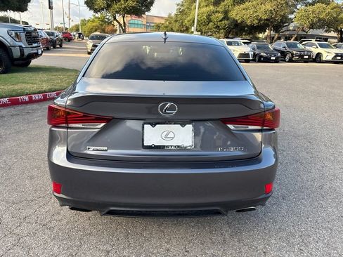 Used 2018 Lexus IS 300 F Sport w/ F Sport Package RWD image 4