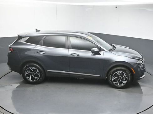 Used 2025 Kia Sportage LX AWD/4WD image 47