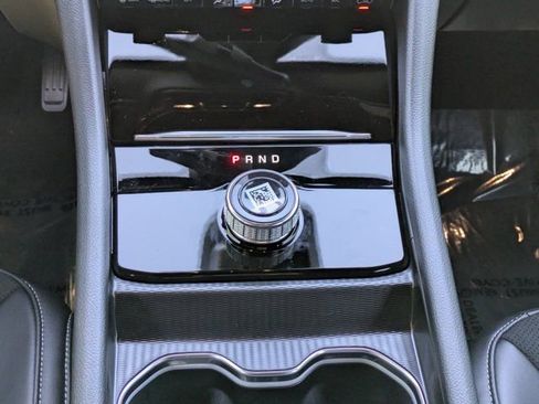 New 2025 Jeep Grand Cherokee Altitude image 17