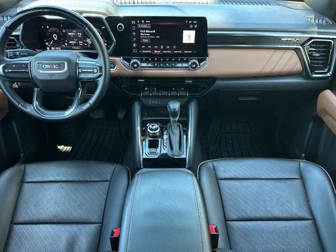 Used 2024 GMC Canyon AT4 w/ AT4 Premium Package AWD/4WD image 13