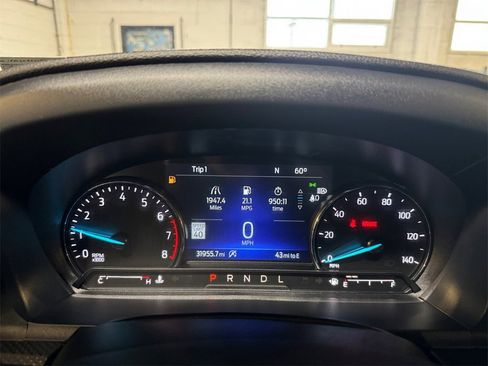 Used 2024 Ford Explorer ST-Line w/ Class IV Trailer Tow Package image 16