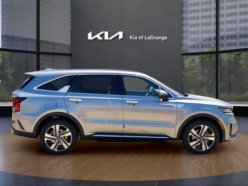 Used 2023 Kia Sorento SX Prestige image 4