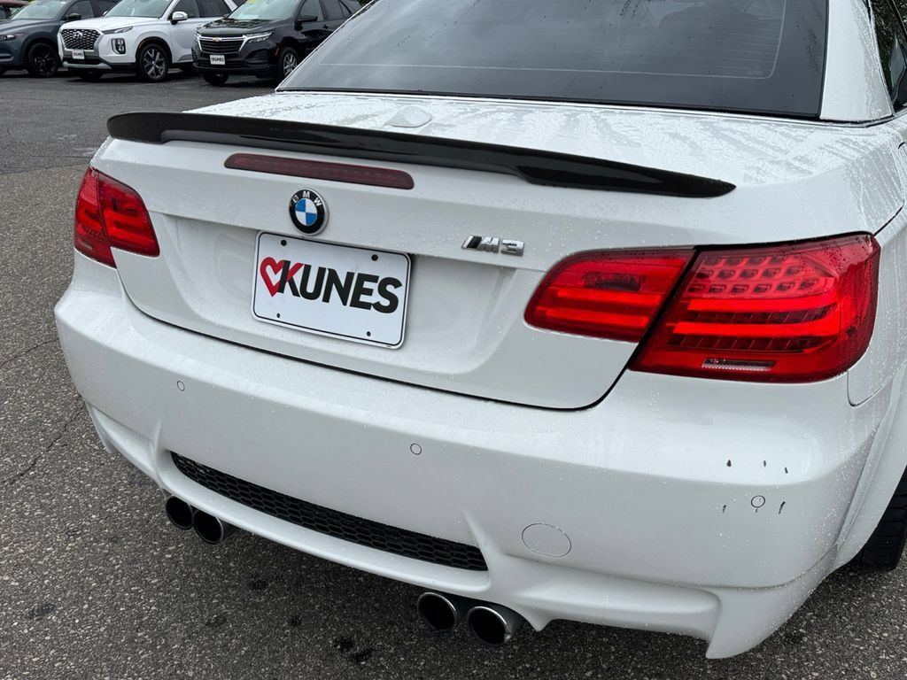 Used 2011 BMW M3 Convertible RWD image 36
