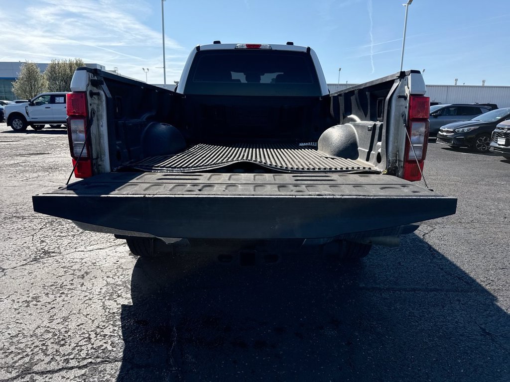 Used 2022 Ford F350 XLT w/ XLT Value Package AWD/4WD image 23