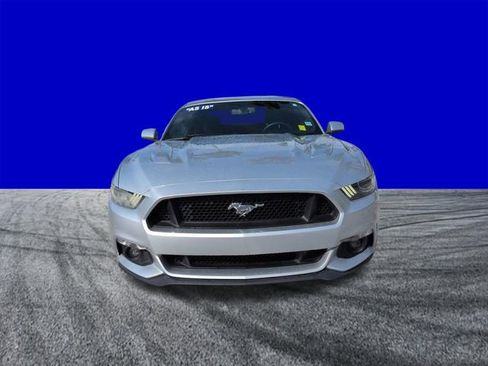 Used 2015 Ford Mustang GT image 9
