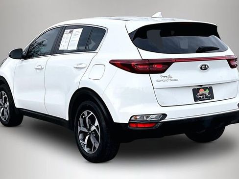 Used 2020 Kia Sportage LX w/ LX Popular Package image 4