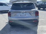 Used 2022 Kia Sorento LX image 5