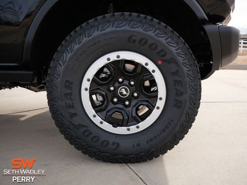 New 2025 Ford Bronco Badlands image 10