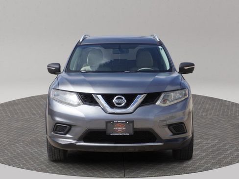 Used 2015 Nissan Rogue SV w/ SV Premium Package image 4