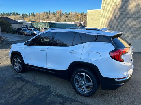 Used 2019 GMC Terrain SLT w/ Infotainment Package II AWD/4WD image 7