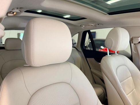 Used 2019 Mercedes-Benz GLC 300 image 29