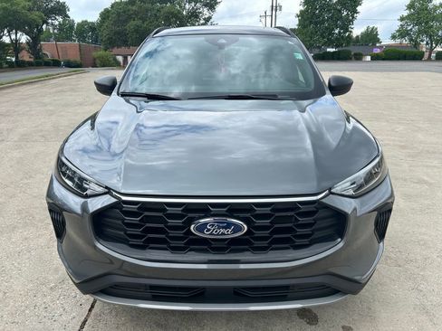 Used 2025 Ford Escape ST-Line w/ Tech Pack #1 FWD image 10