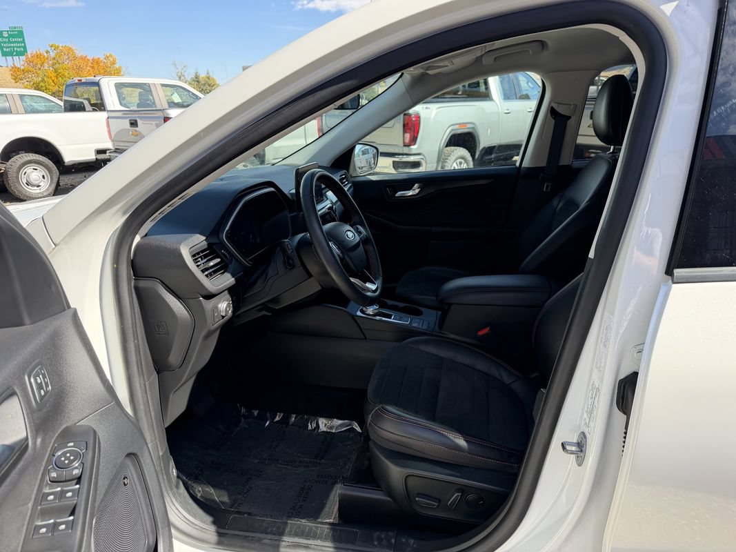 Used 2022 Ford Escape SEL w/ Technology Package AWD/4WD image 8