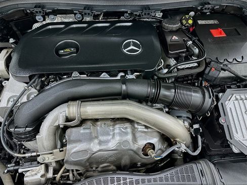 Used 2024 Mercedes-Benz GLA 250 4MATIC image 29