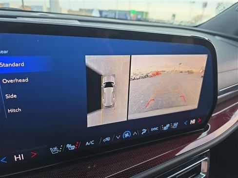 Used 2024 Chevrolet Traverse RS w/ LPO, Floor Liner Package image 38