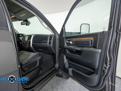 Used 2016 RAM 2500 Laramie w/ Sport Appearance Group AWD/4WD image 38