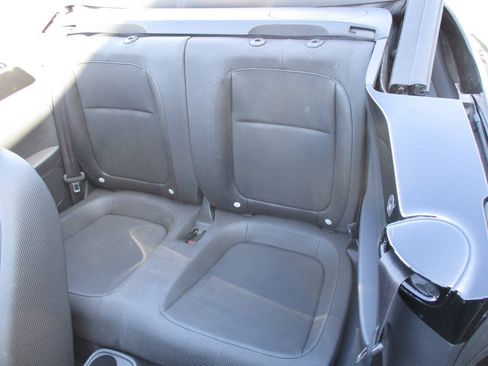 Used 2013 Volkswagen Beetle 2.5 FWD image 21