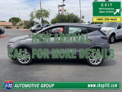 Used 2023 Chevrolet Bolt EUV LT w/ Driver Confidence Package image 2