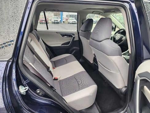 Used 2019 Toyota RAV4 XLE image 14