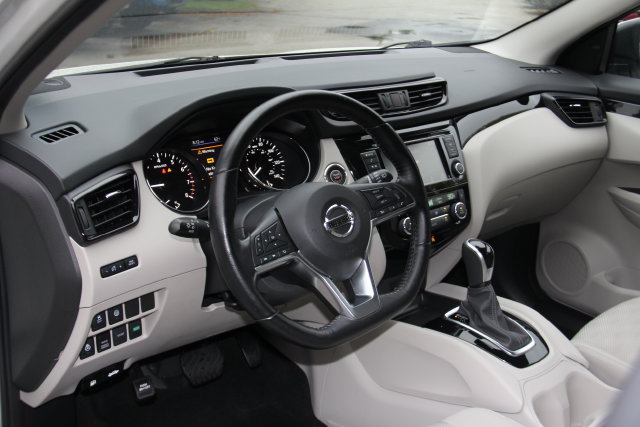 Used 2020 Nissan Rogue Sport SV w/ All-Weather Package AWD/4WD image 21