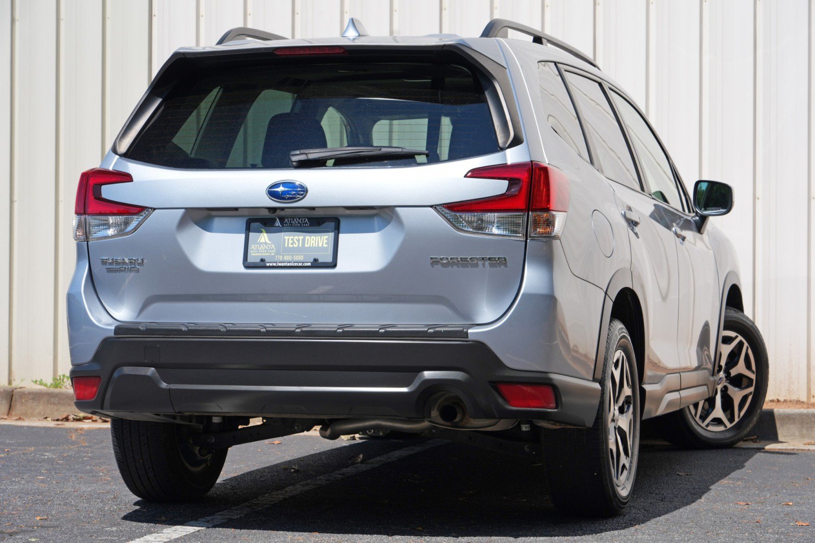 Used 2020 Subaru Forester Premium AWD/4WD image 4