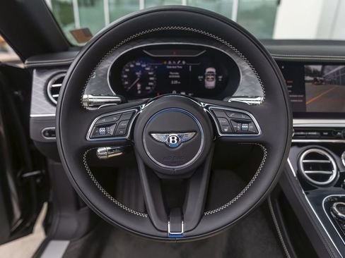 Certified 2024 Bentley Continental GT V8 AWD/4WD image 38