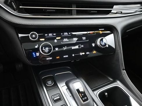 Used 2025 INFINITI QX60 Luxe AWD/4WD image 19
