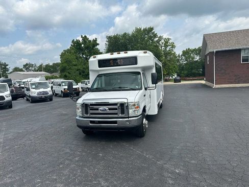 Used 2014 Ford E-450 and Econoline 450 Super Duty w/ Shuttle Bus Prep Package image 2